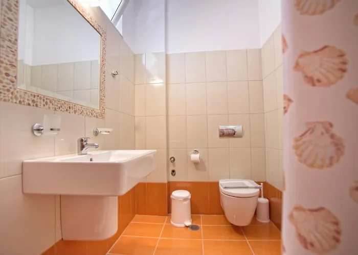 Peroulia Aparthotel 4*