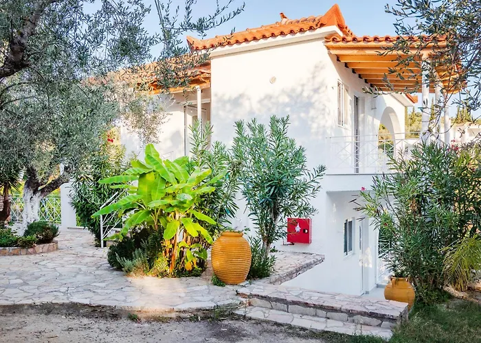 Peroulia Aparthotel Koroni (Messinia)