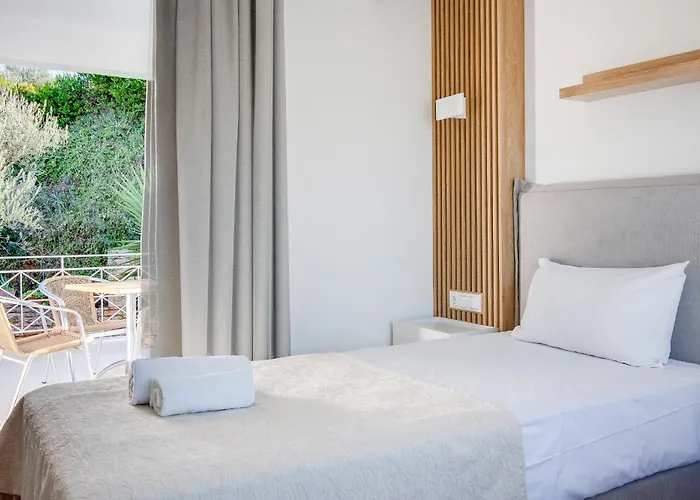 Aparthotel Peroulia Koroni (Messinia)