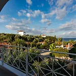 Peroulia Hotel apartamentowy Koróni