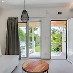 Peroulia 4* Koróni