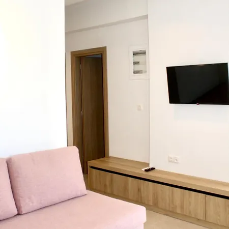 Apart Otel Peroulia 4*