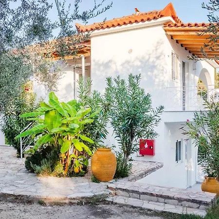 Peroulia Aparthotel Koroni (Messinia)