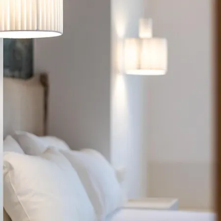 Peroulia Aparthotel *