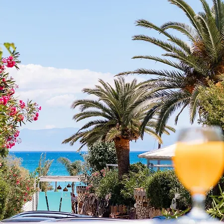 Ξενοδοχείο με διαμερίσματα Peroulia