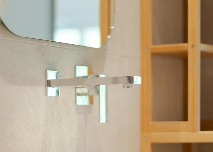 Aparthotel Peroulia 4*