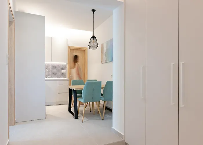 Aparthotel Peroulia Koróni