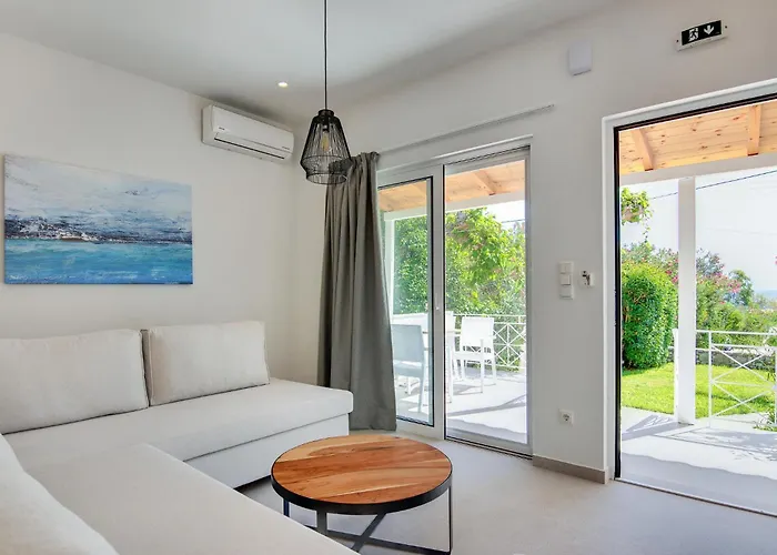 Aparthotel Peroulia Koróni